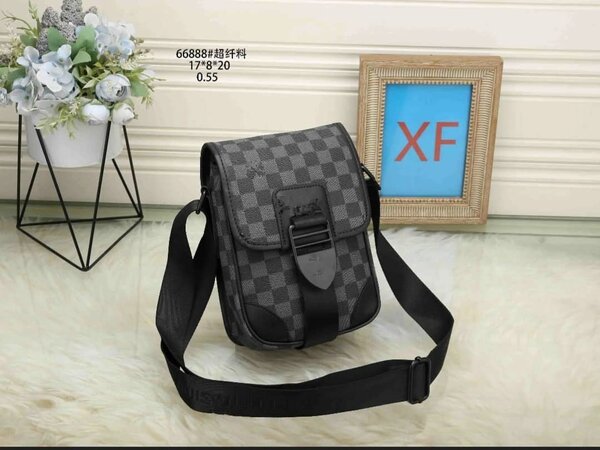 Sacoche Louis Vuitton