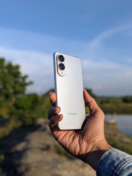 SAMSUNG GALAXY S25 EDGE