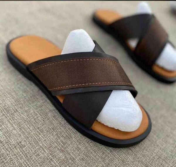 Mens slides and slippers