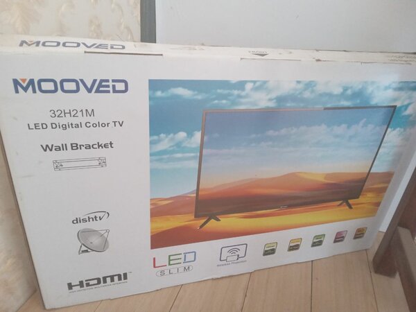 MOOVED 32 INCH LED DIGITAL COLOR TV