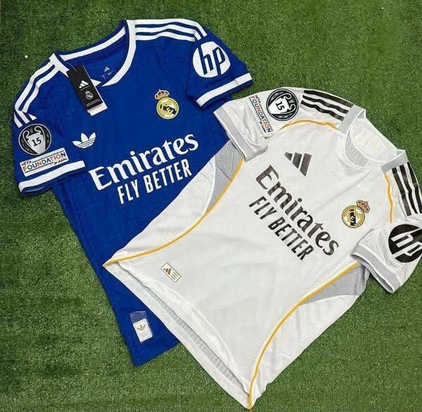Sweatshirts & Maillots Real Madrid