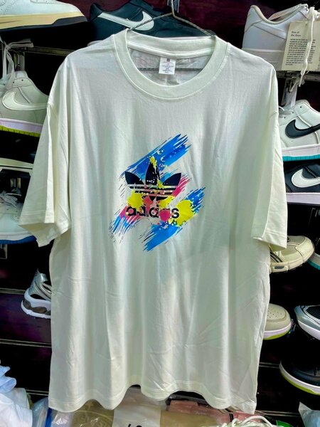 T-shirt graphique décontracté