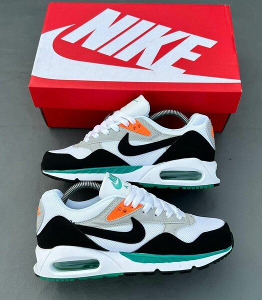 Nike Air Max 90 Retro Sneakers