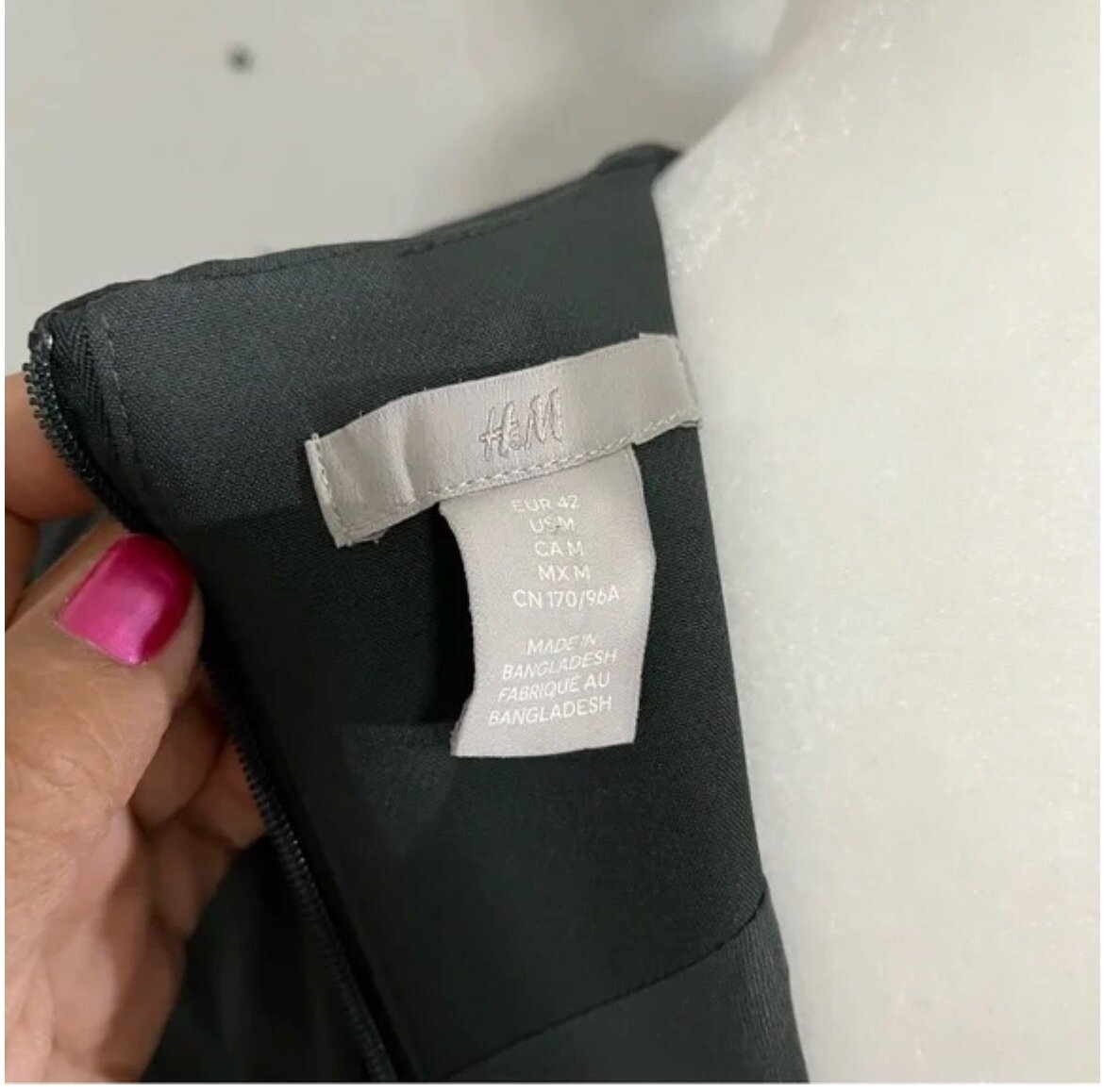 Robe courte à manches courtes avec ceinture H&M