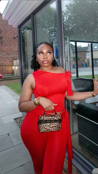 Ensemble rouge chic pour femme