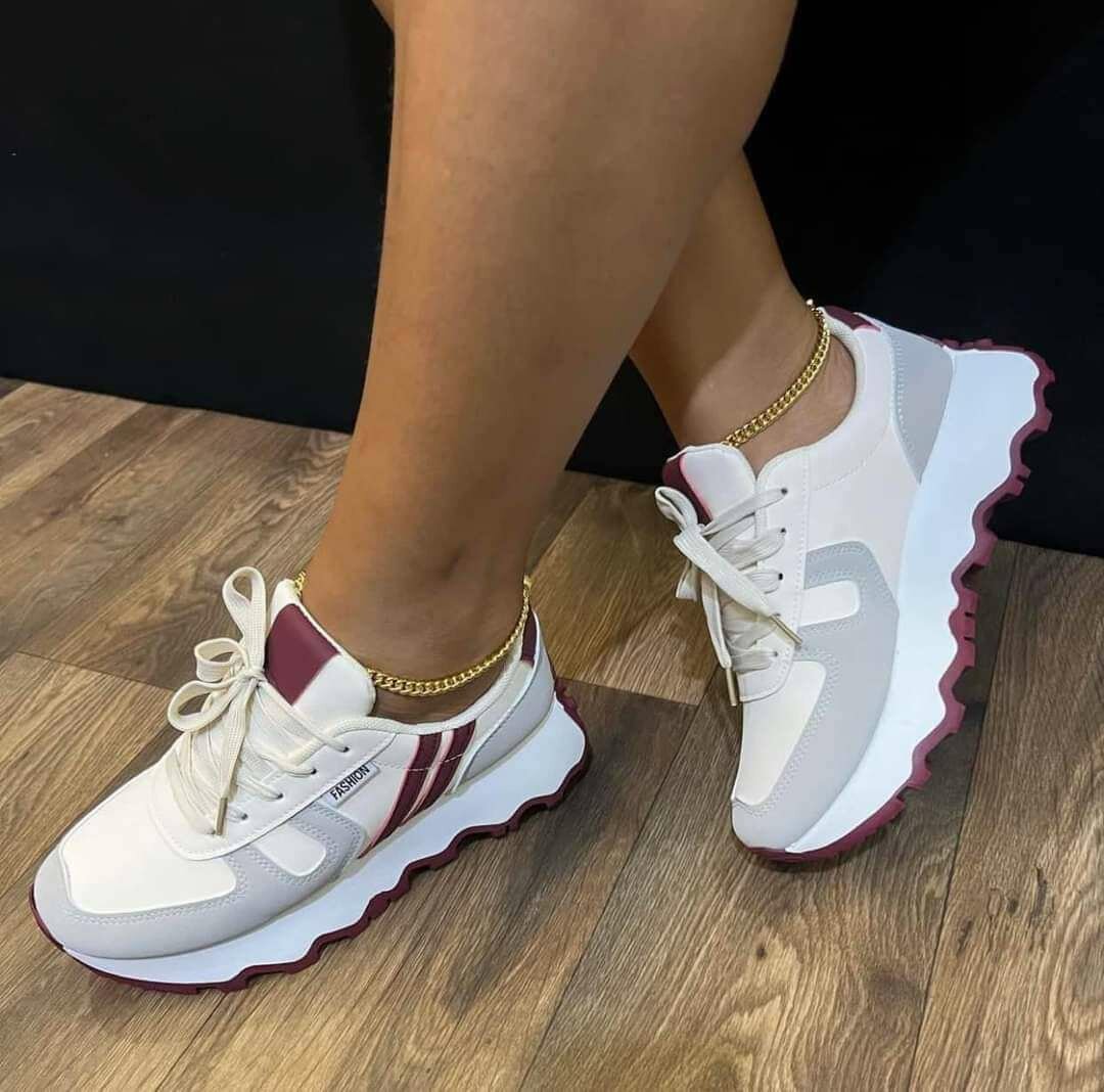 Ladies sneakers