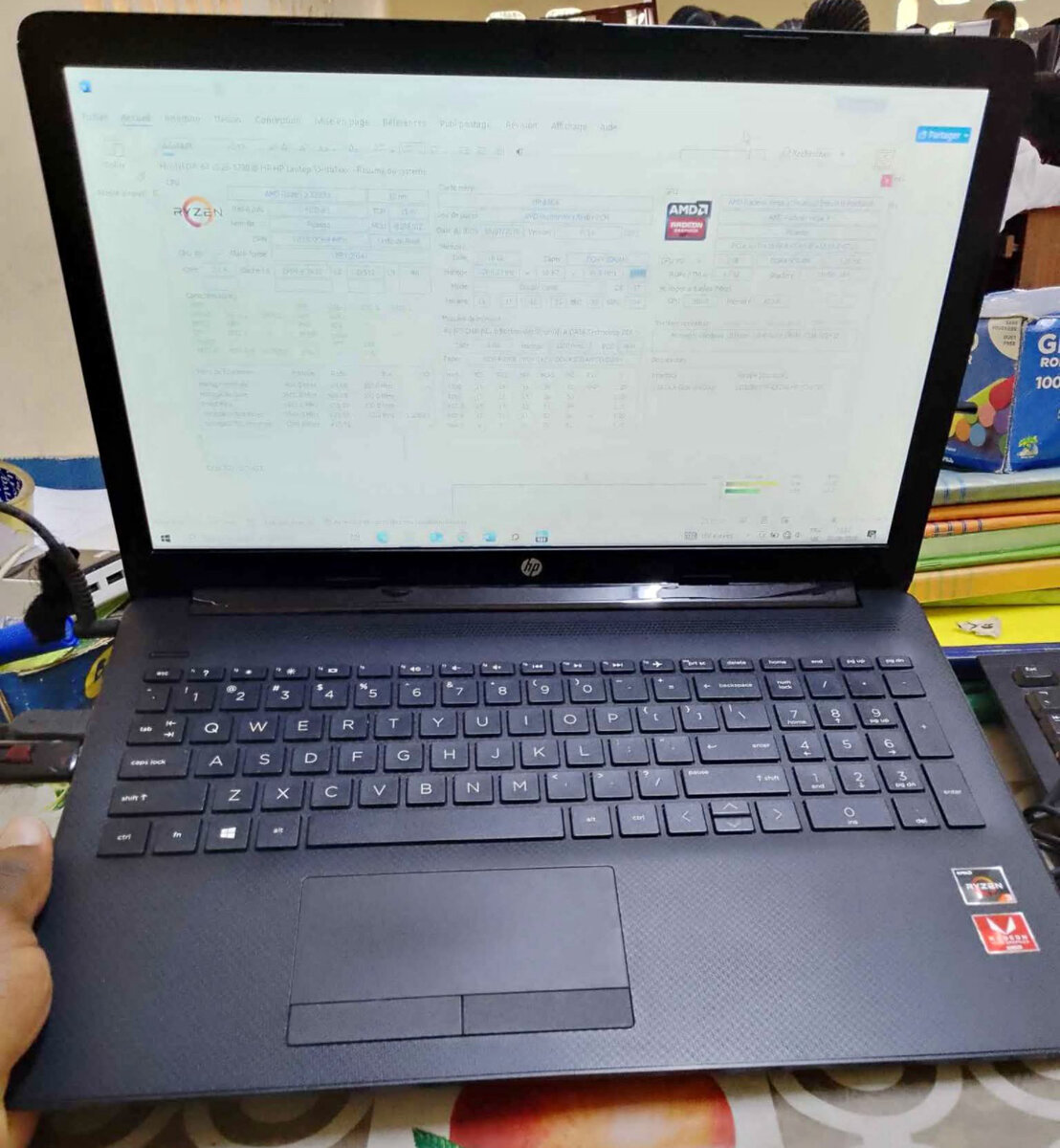 Ordinateur HP 15, rizen3