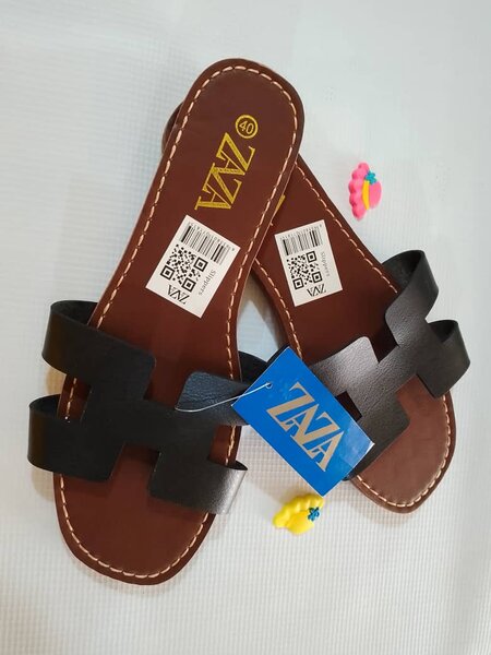 Sandales élégantes en cuir noir