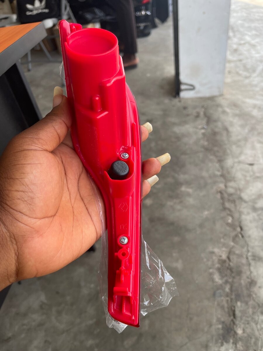 CR-V back bumper reflector