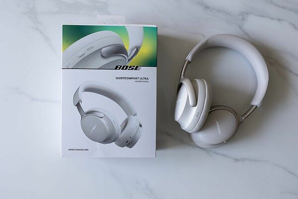 Headphones  BOSE