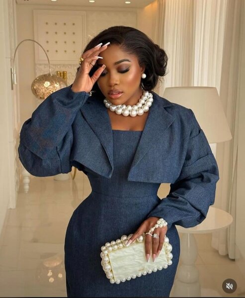 Beaded necklace for ladies