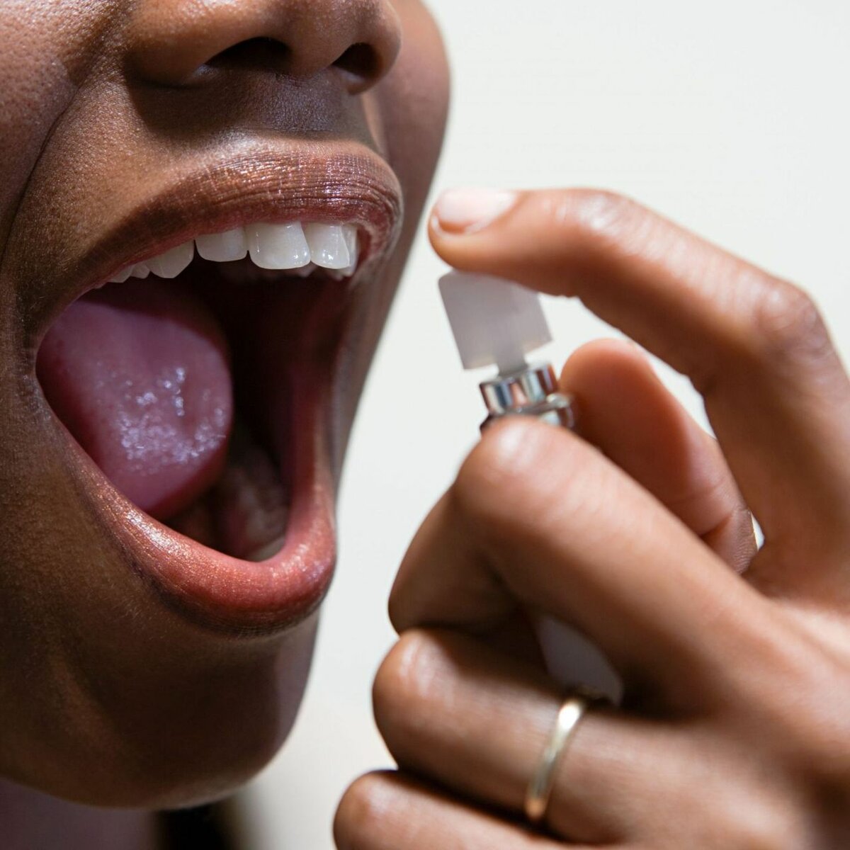 Senteur de bouche(mouth spray)