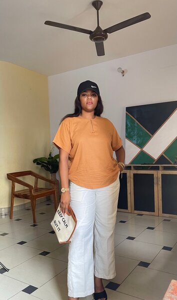 Ensemble beige orange