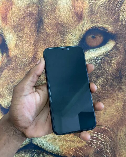 iPhone XR *64GB