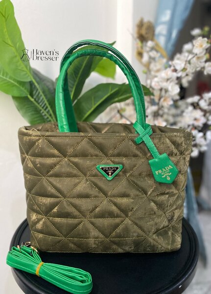 Sophisticated ladies bag