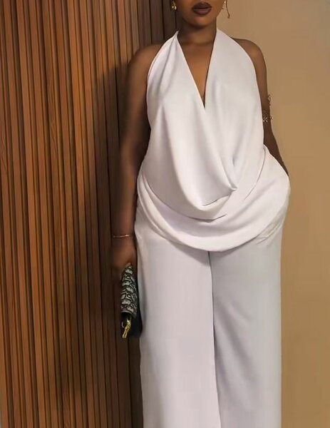 Combinaison élégante sans manches