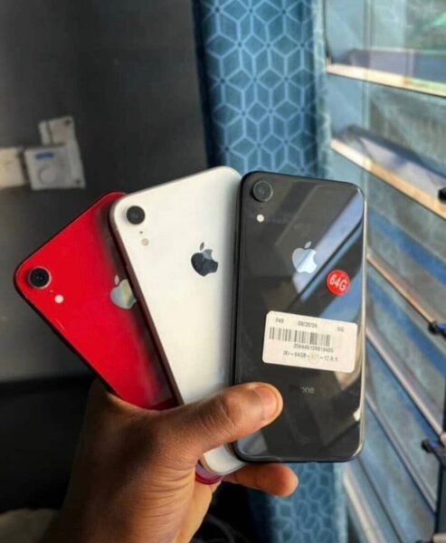 iPhone Xr 64gig