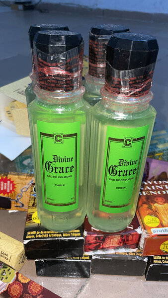 Eau de Cologne divine grâce