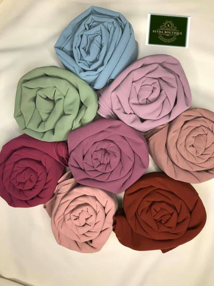 Écharpes en mousseline colorées