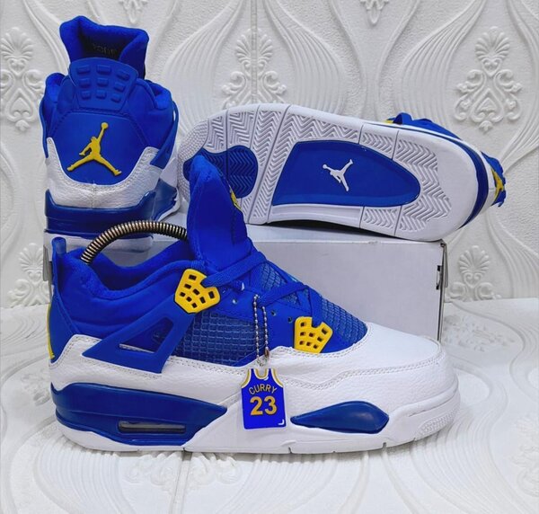 Jordan 4 rethro