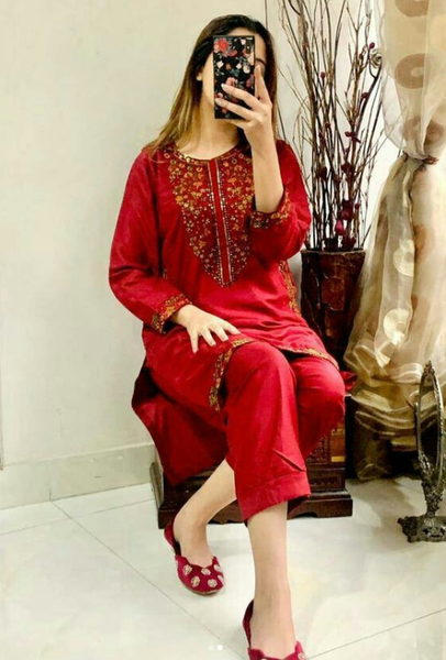 2 Pcs Women's Stitched Linen Embroidered Suit