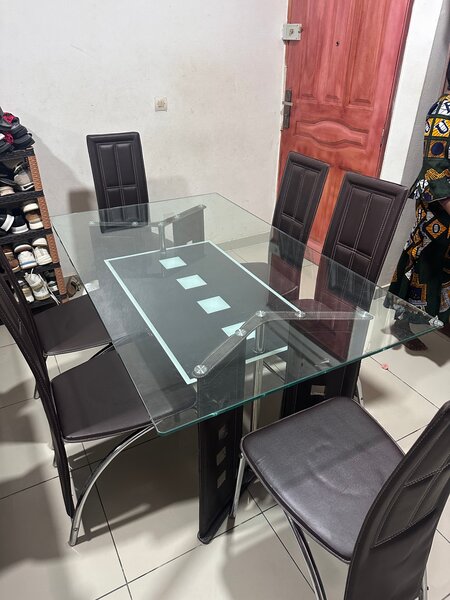 Table en verre moderne