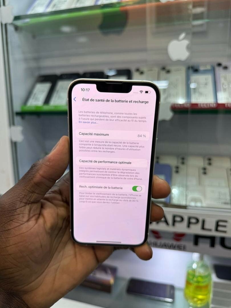 iPhone 13 128go quasi neuf