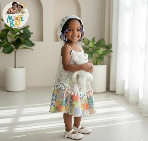 Robe d'été fille en dentelle