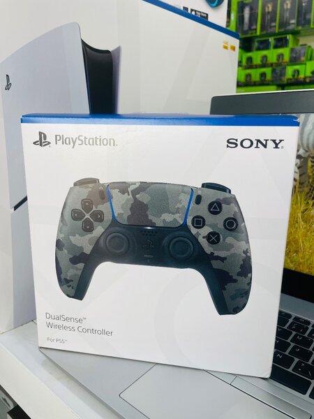 manette de jeux PS5 couleur treillis