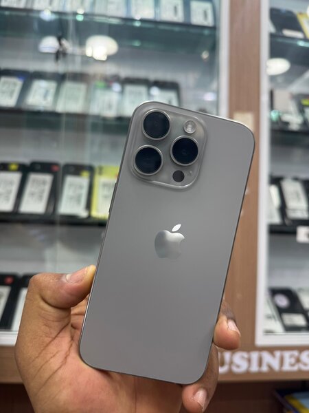 Iphone 15 pro 256 Go