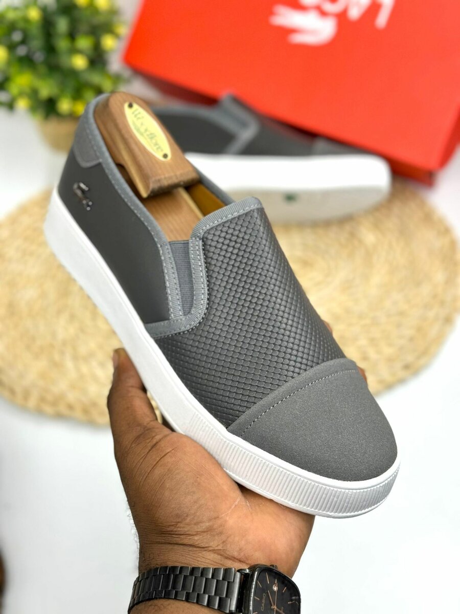 Lacoste Black & White