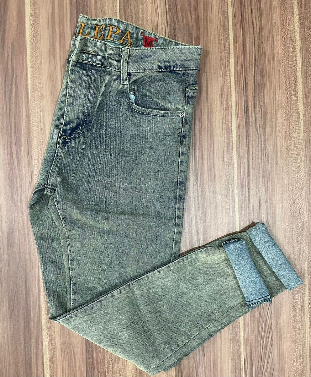 Stock Jeans