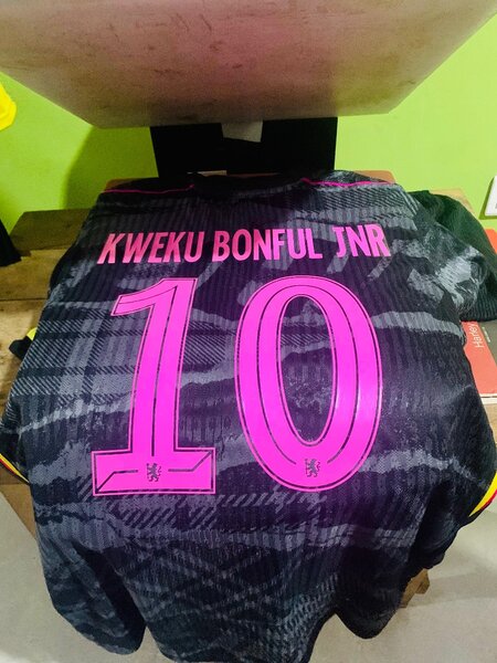 JERSEY AND CUSTOMIZE