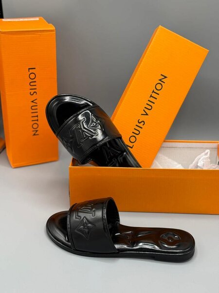 Ladies branded slippers