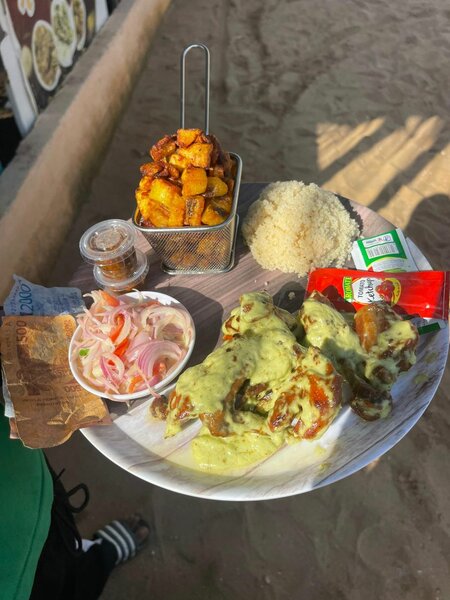 1/2 poulet +Alloco+attieke