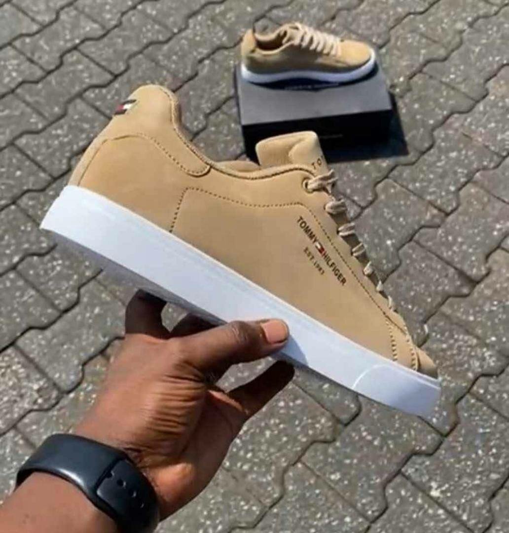 Sneakers en cuir beige