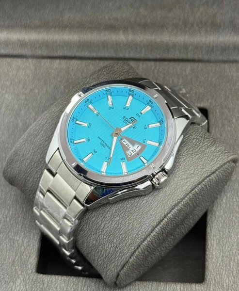 Montre édifice casio