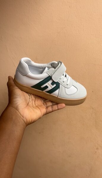 Chaussures enfants blanches