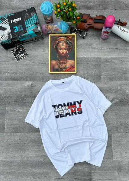 T-shirt unisexe tendance