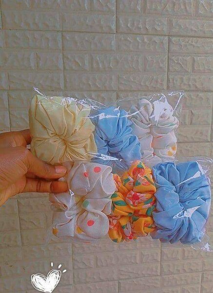 Chouchous colorés 500F l'unité