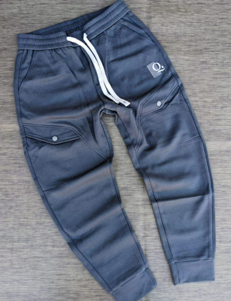 Thick fabric Thailand sweatpants.