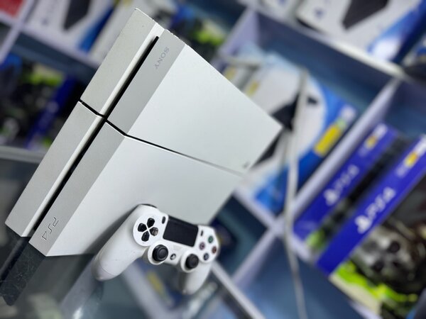 Ps4 Fat blanche