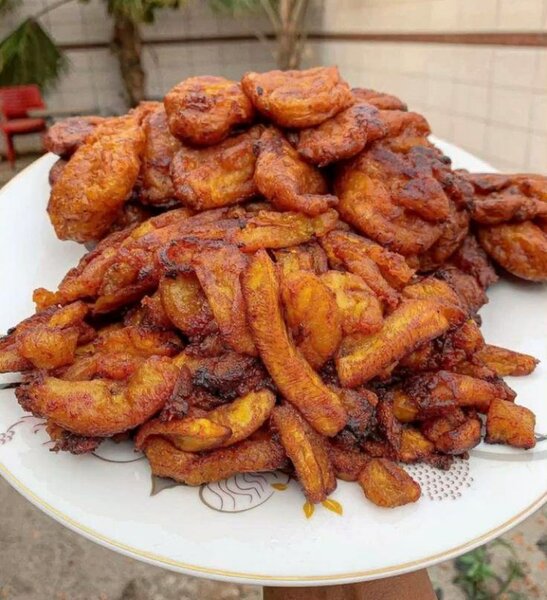 Poulet épicé & plantains frits