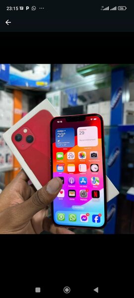 iPhone 13 simple Rouge