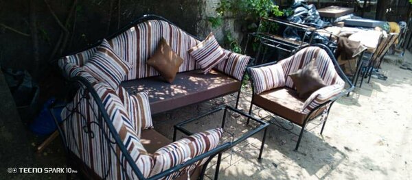 Fauteuil métallique