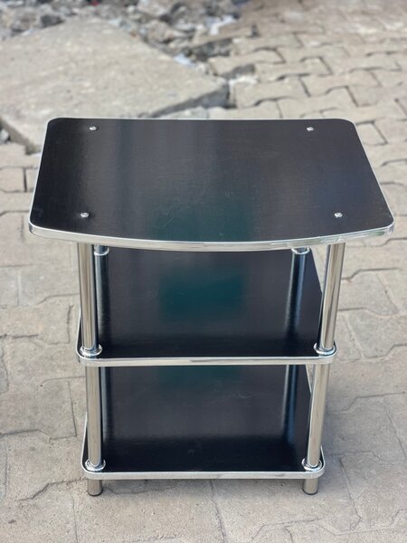 Table d'appoint moderne