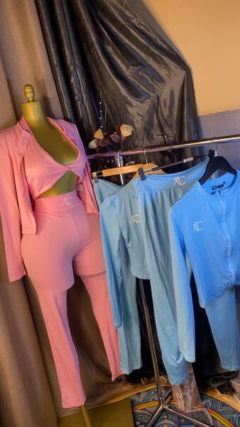 Ensemble de sport rose élégant