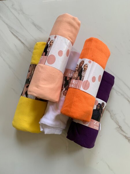 Medium jersey veils/scarfs/hijabs