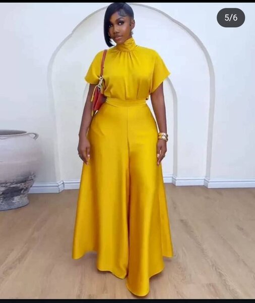 Two pieces set available. Lac