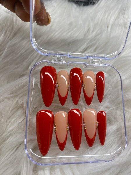 Ongles Press-Ons Rouges Étincelants